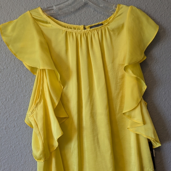 NWT Vince Camuto Bright Yellow Ruffled Sleeve Blouse Top Sz. L - Picture 4 of 9